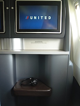 United 767 IFE.JPG